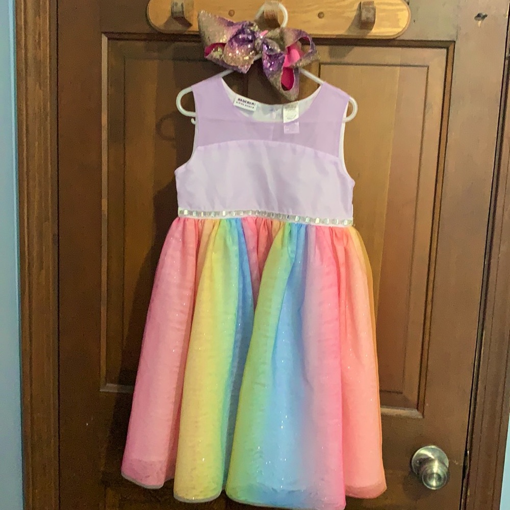Fancy dress w/ hair bow only worn once! Size 6/6x